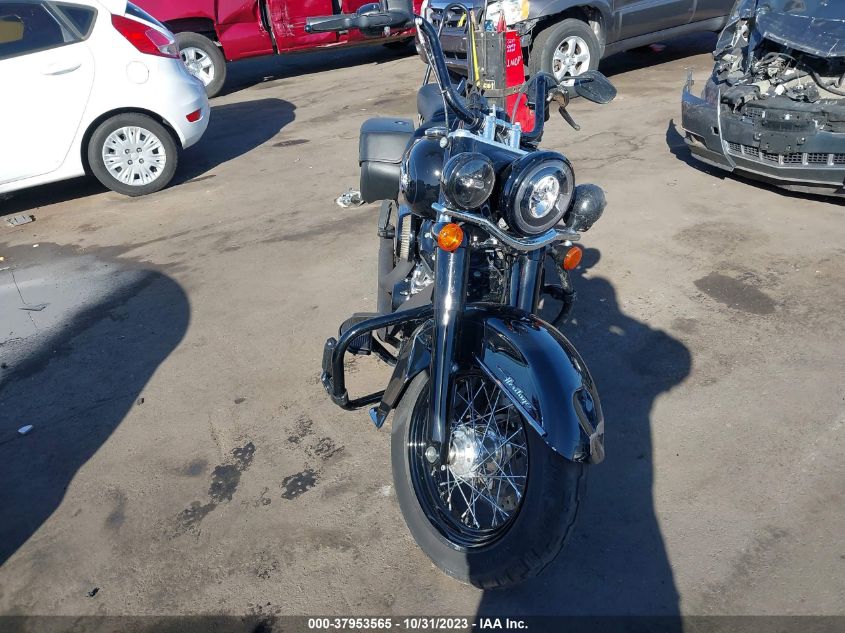 2019 HARLEY-DAVIDSON FLHCS 1HD1YBK26KB044338