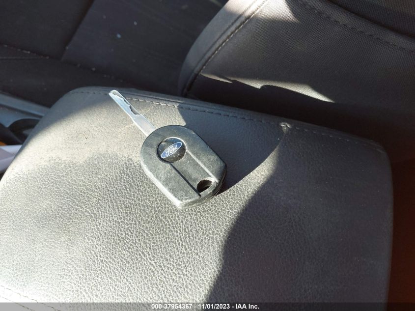 2015 FORD FOCUS SE - 1FADP3F24FL204434