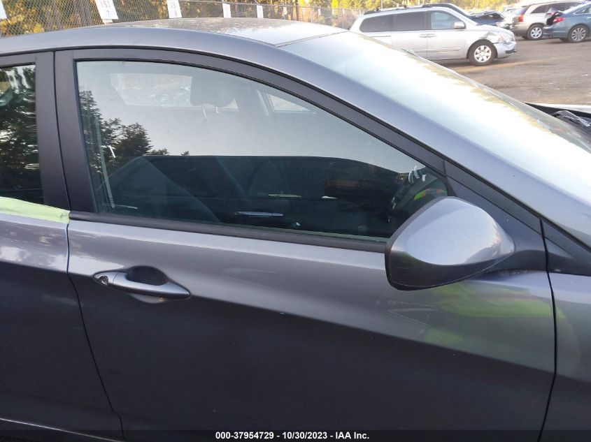 2015 HYUNDAI ACCENT GS - KMHCT5AE8FU201315