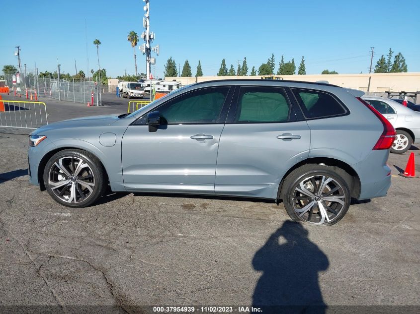 2022 VOLVO XC60 RECHARGE PLUG-IN HYBRID T8 R-DESIGN YV4BR0DM5N1905487