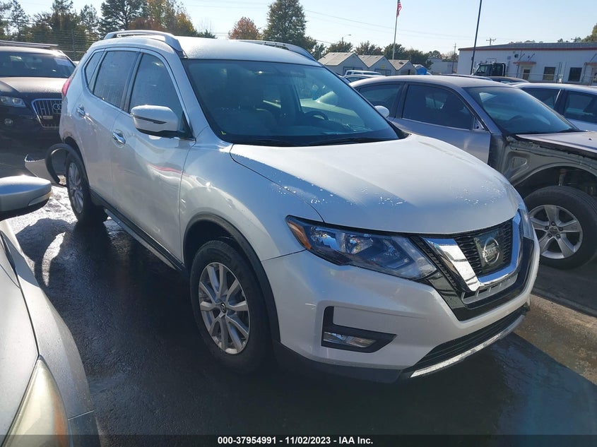 VIN KNMAT2MT4HP571084 2017 NISSAN ROGUE SV