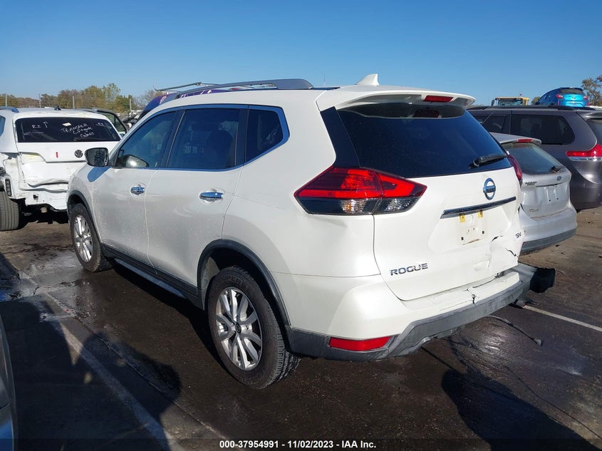 VIN KNMAT2MT4HP571084 2017 NISSAN ROGUE SV