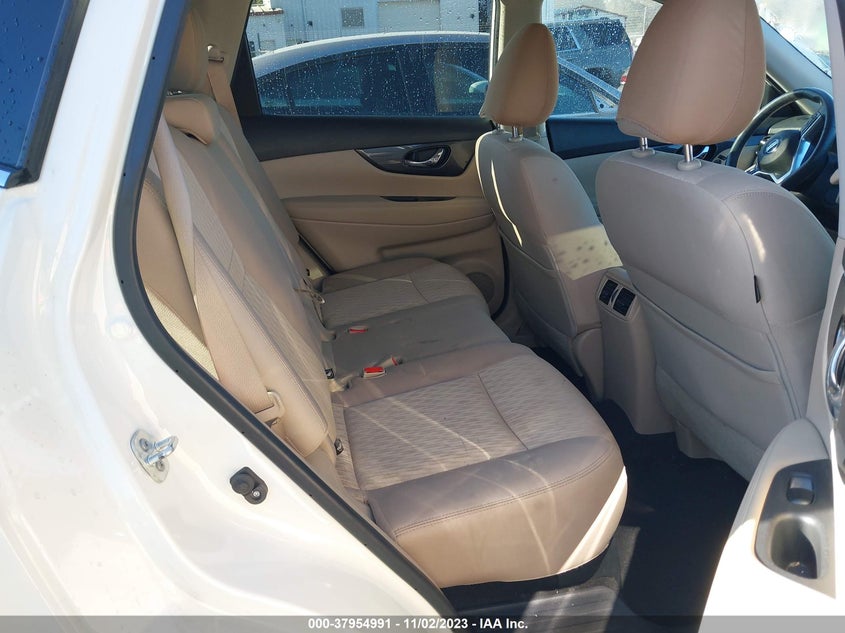VIN KNMAT2MT4HP571084 2017 NISSAN ROGUE SV