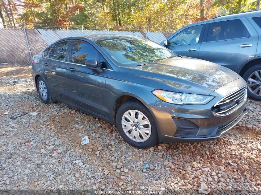 2019 FORD FUSION S - 3FA6P0G70KR246032