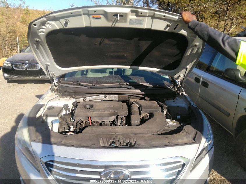 2015 HYUNDAI SONATA 2.4L SE - 5NPE24AF6FH129298