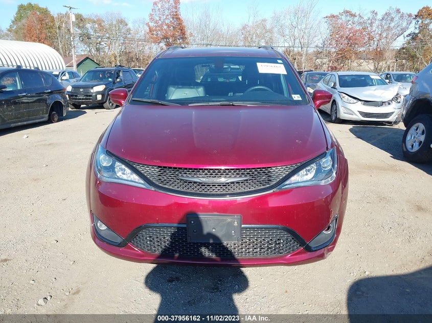 VIN 2C4RC1BG6JR364512 2018 CHRYSLER PACIFICA TOURING L