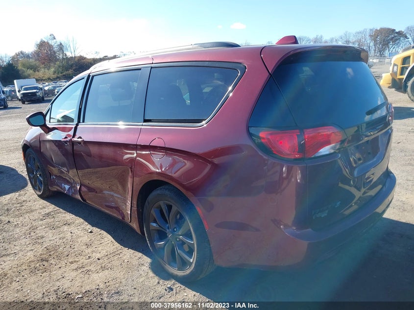 VIN 2C4RC1BG6JR364512 2018 CHRYSLER PACIFICA TOURING L