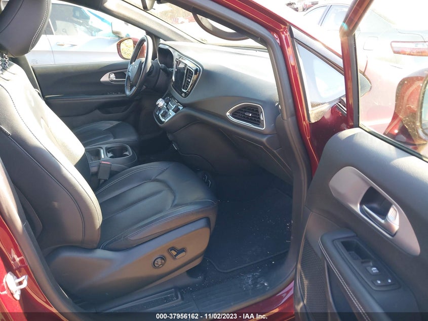 VIN 2C4RC1BG6JR364512 2018 CHRYSLER PACIFICA TOURING L
