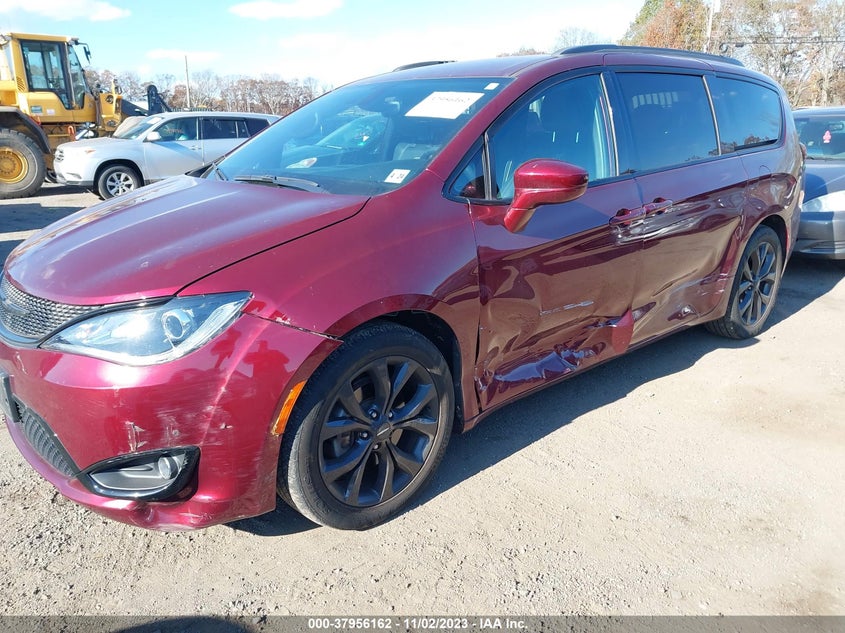 VIN 2C4RC1BG6JR364512 2018 CHRYSLER PACIFICA TOURING L