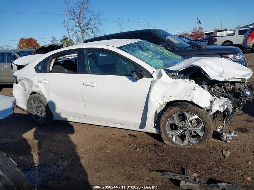VIN 3KPF24AD7ME335671 2021 KIA FORTE FE/LXS