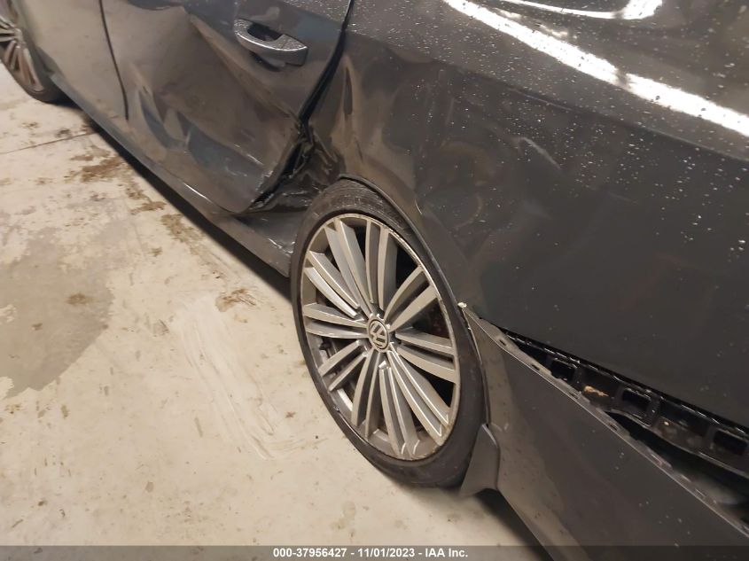 2015 VOLKSWAGEN PASSAT 1.8T SPORT - 1VWBT7A31FC032722