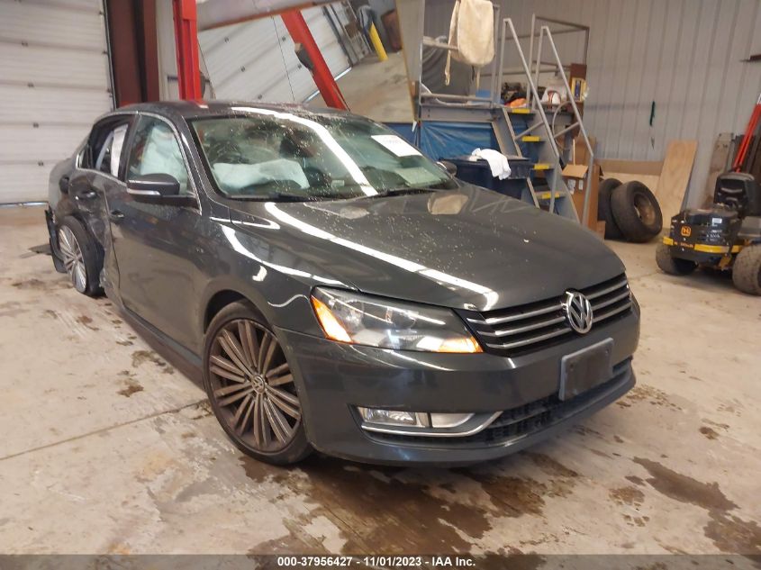 2015 VOLKSWAGEN PASSAT 1.8T SPORT - 1VWBT7A31FC032722