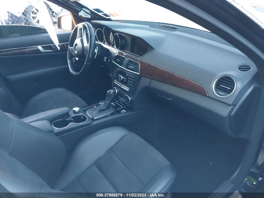 2014 MERCEDES-BENZ C 63 AMG WDDGF7HB1EA962486