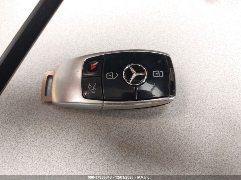 2017 MERCEDES-BENZ E 300 WDDZF4JB9HA129007
