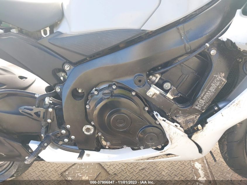 2022 SUZUKI GSX-R750 JS1GR7MAXN7100874