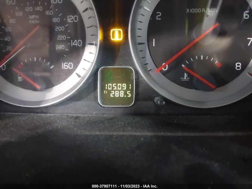 2013 VOLVO C70 T5 YV1672MC7DJ138604