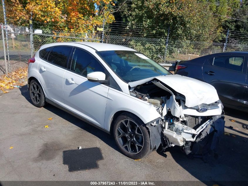 2014 FORD FOCUS SE - 1FADP3K28EL180532