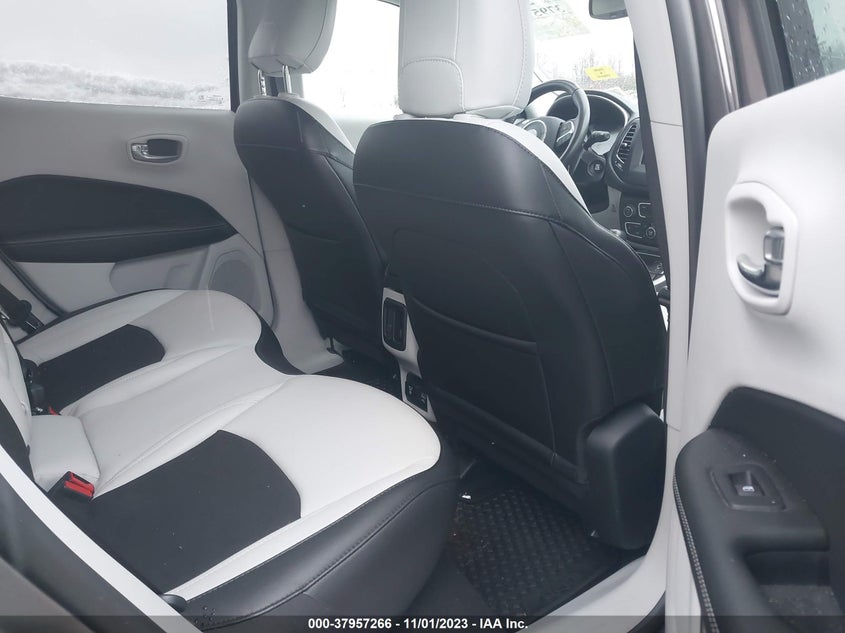 VIN 3C4NJDBB8MT537524 2021 JEEP COMPASS LATITUDE