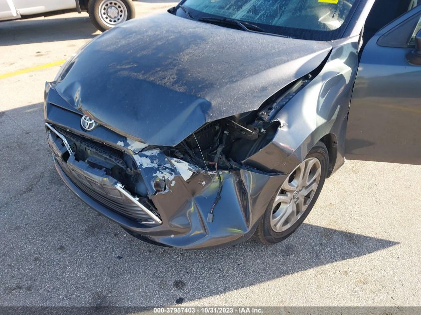 VIN 3MYDLBYV5JY327765 2018 TOYOTA YARIS IA