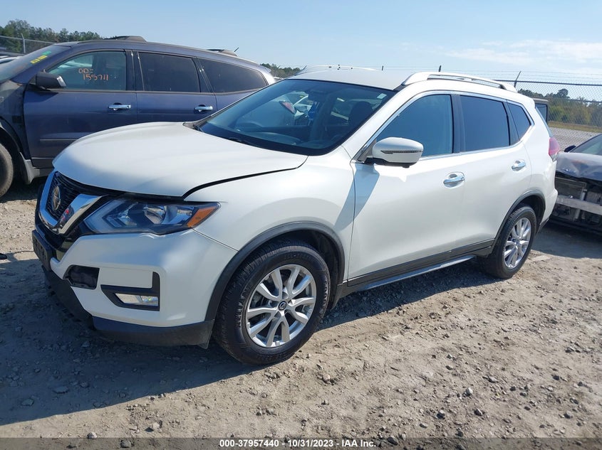 VIN KNMAT2MT3JP604176 2018 NISSAN ROGUE SV