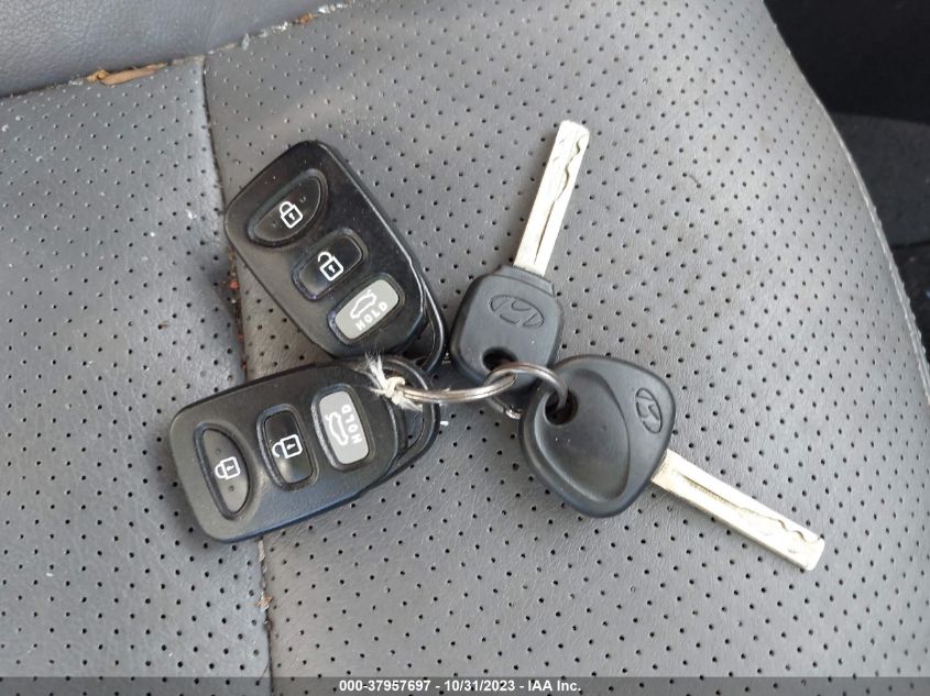 2013 HYUNDAI SONATA GLS - 5NPEB4AC1DH515940