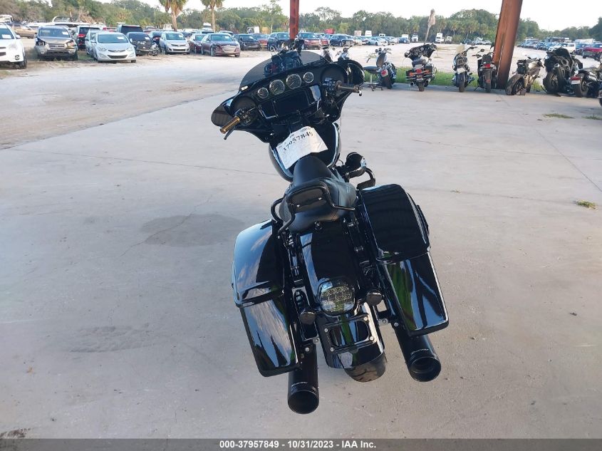 2022 HARLEY-DAVIDSON FLHXST 1HD1ABL11NB670880