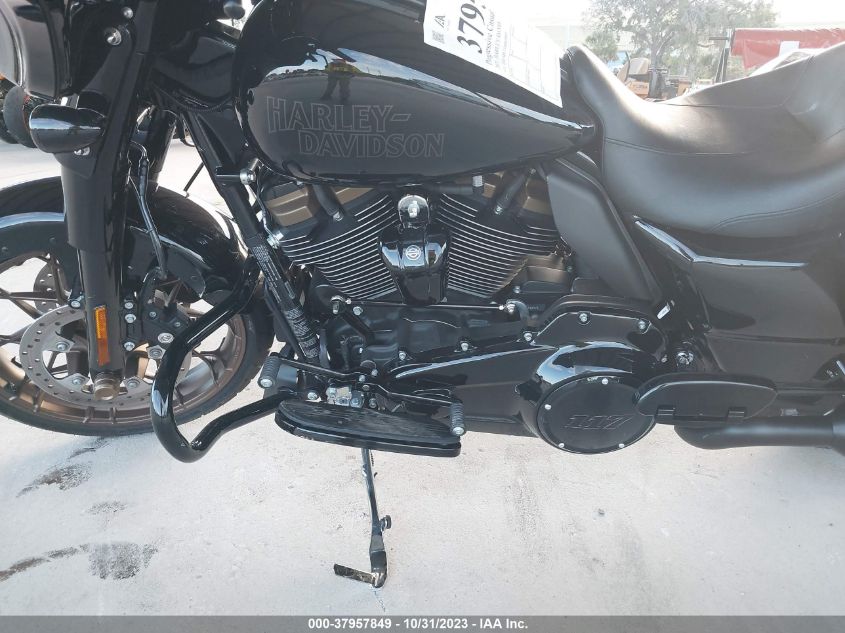 2022 HARLEY-DAVIDSON FLHXST 1HD1ABL11NB670880