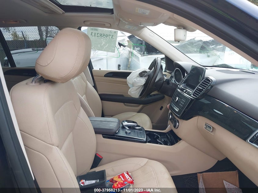 VIN 4JGDA5HB2JB060655 2018 MERCEDES-BENZ GLE GLE 350