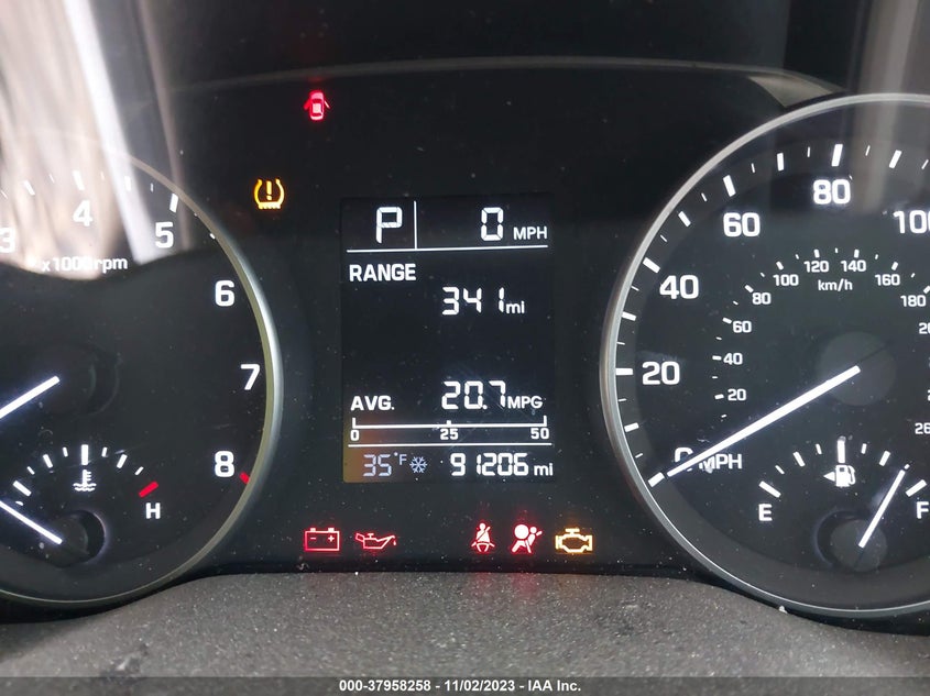 VIN 5NPD74LF8HH211594 2017 HYUNDAI ELANTRA SE