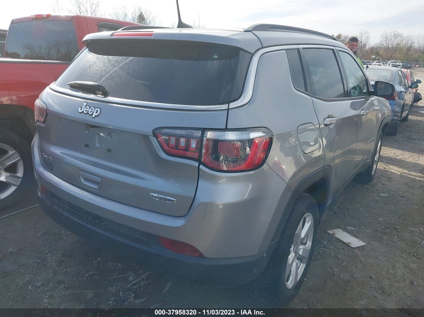 VIN 3C4NJDBB2LT148621 2020 JEEP COMPASS LATITUDE 4X4