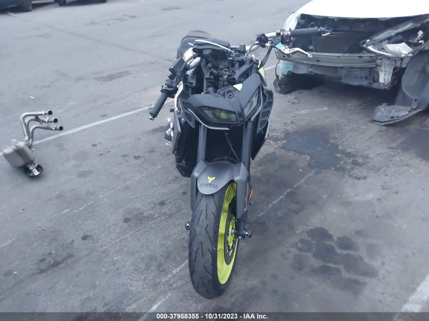 2018 YAMAHA MT09 JYARN53E9JA003824