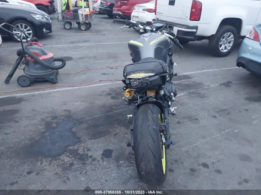 2018 YAMAHA MT09 JYARN53E9JA003824