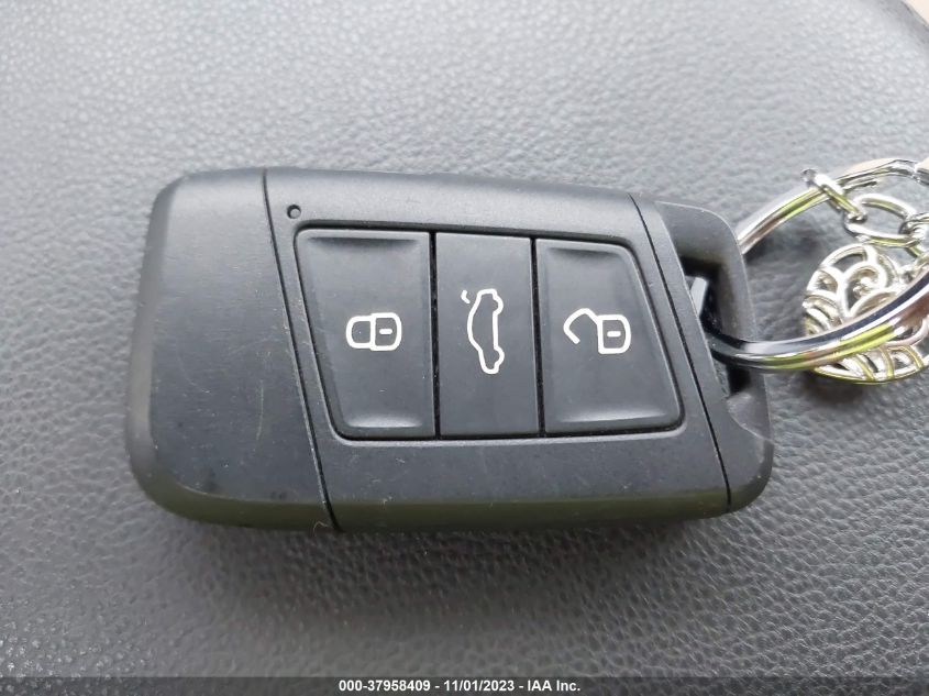 2019 VOLKSWAGEN JETTA SEL - 3VWEB7BU3KM203003