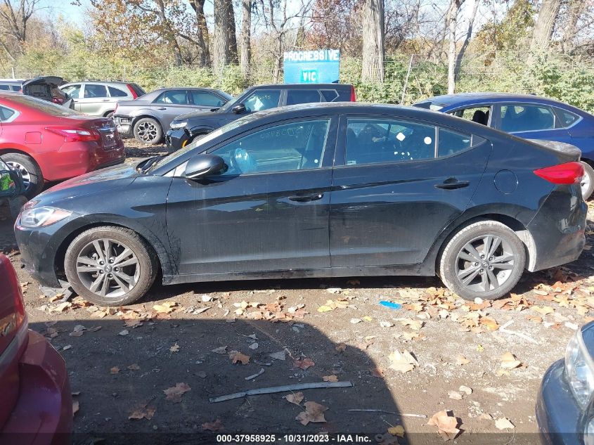 2017 HYUNDAI ELANTRA SE/VALUE/LIMITED - 5NPD84LF2HH195535
