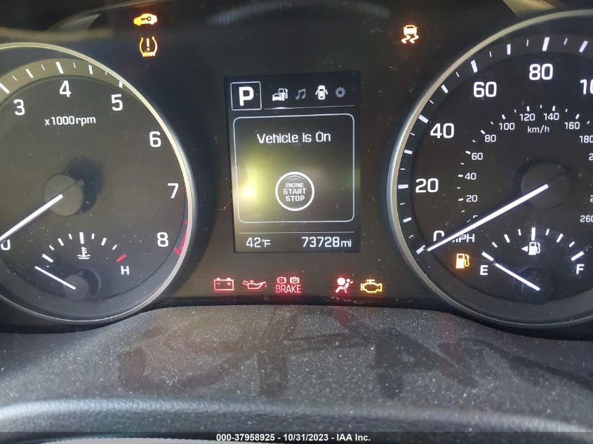 2017 HYUNDAI ELANTRA SE/VALUE/LIMITED - 5NPD84LF2HH195535