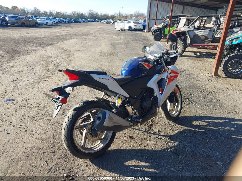 2012 HONDA CBR250 R - MLHMC4107C5203650