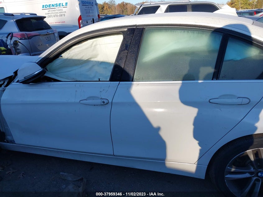 VIN: WBA8D9G55HNU60537 2017 BMW 330I XDRIVE