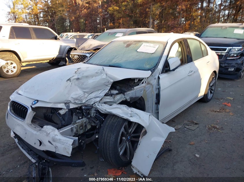 VIN: WBA8D9G55HNU60537 2017 BMW 330I XDRIVE