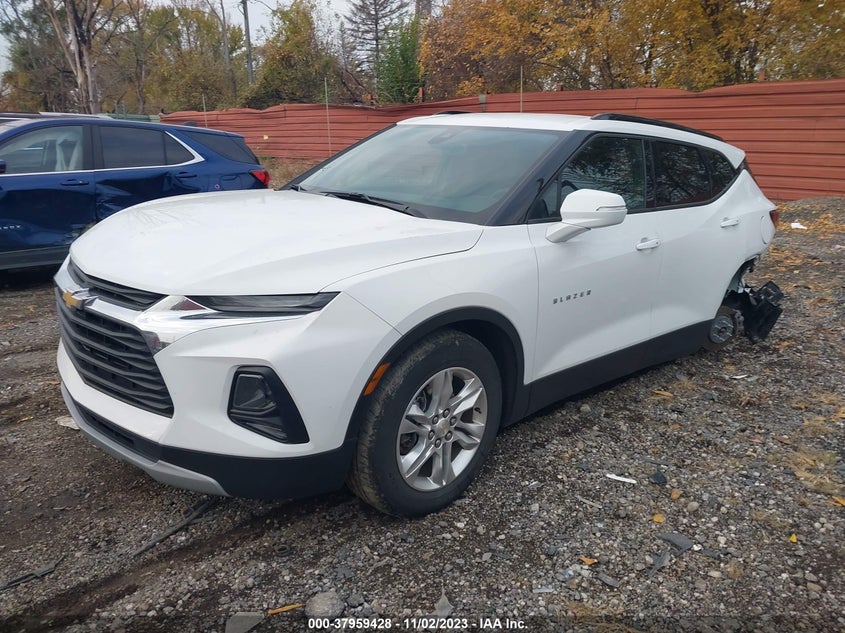 VIN 3GNKBHR42MS550409 2021 CHEVROLET BLAZER 2LT