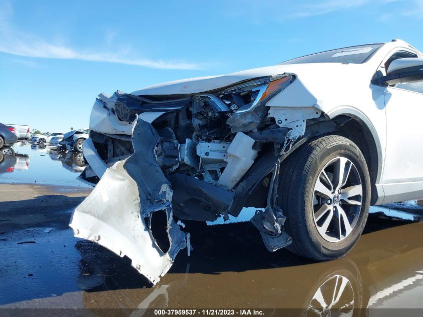 2016 TOYOTA RAV4 XLE - JTMWFREV9GJ069212