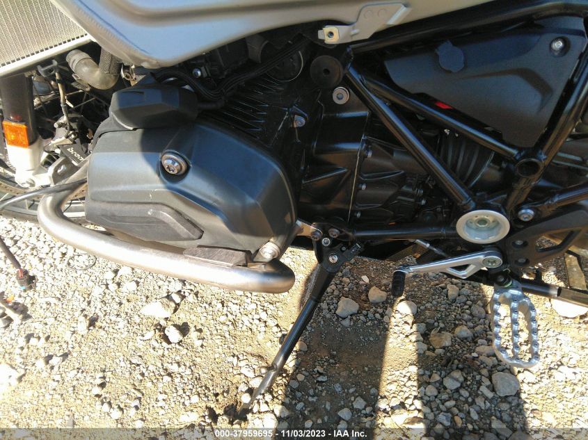 2016 BMW R1200 GS ADVENTURE WB10A1208GZ665084