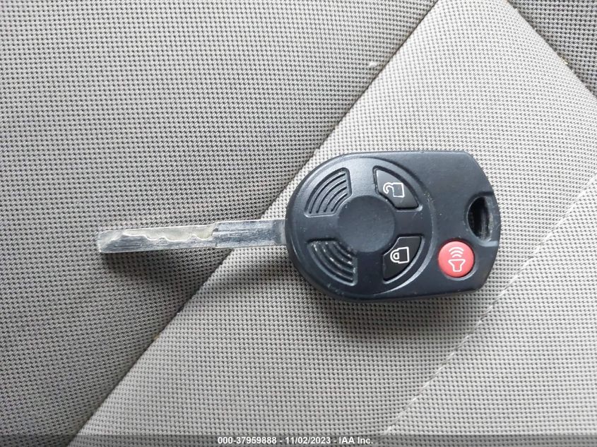 2013 FORD ESCAPE SE - 1FMCU9G91DUA18639