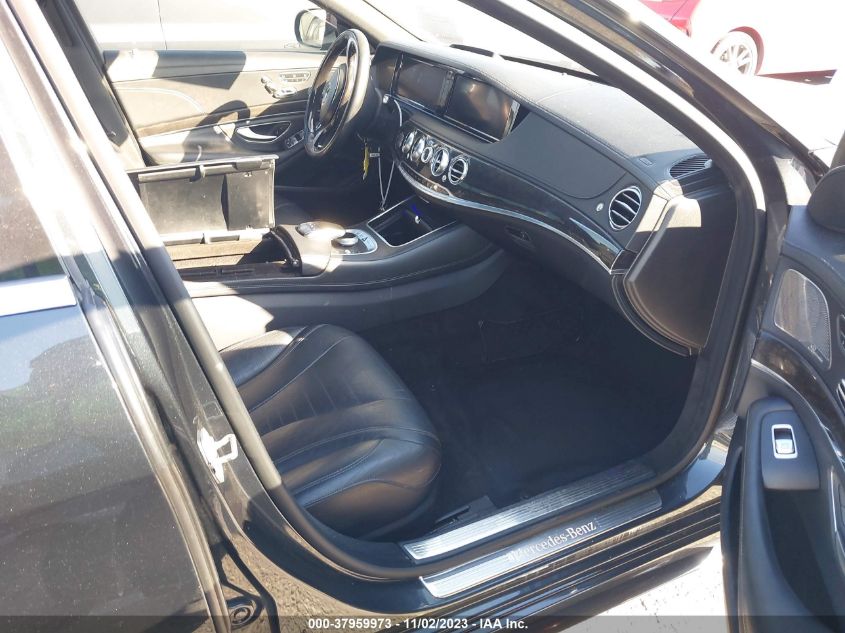 2016 MERCEDES-BENZ S 550 WDDUG8CBXGA207417