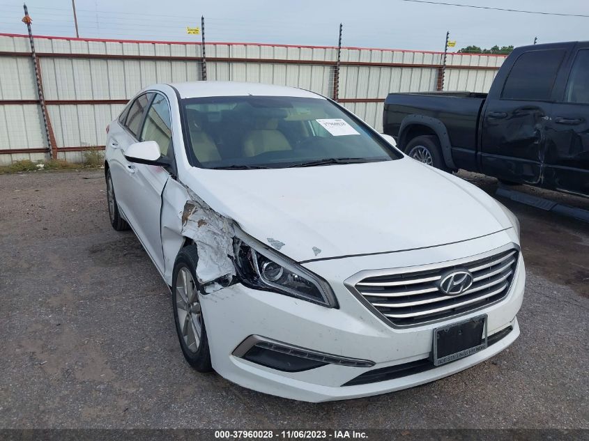 2015 HYUNDAI SONATA 2.4L SE - 5NPE24AF7FH146708