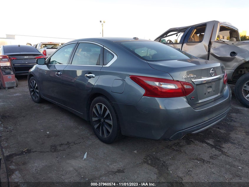 VIN 1N4AL3AP9JC175555 2018 NISSAN ALTIMA 2.5 SL