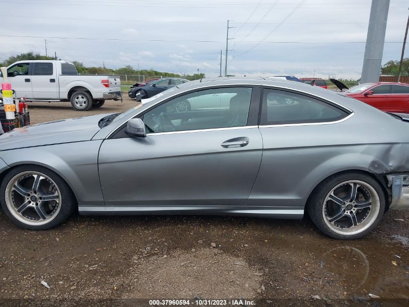 2013 MERCEDES-BENZ C 350 SPORT 4MATIC WDDGJ8JB7DF943439