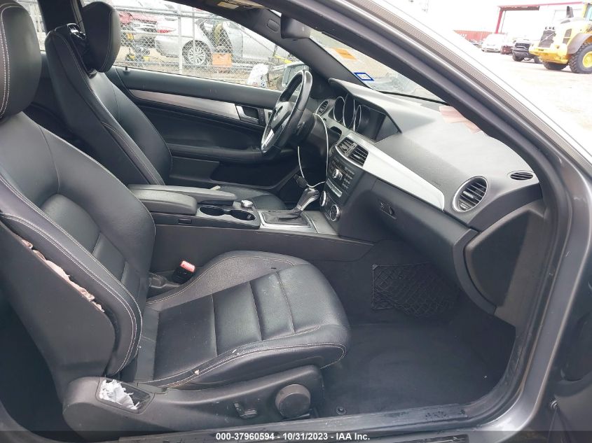 2013 MERCEDES-BENZ C 350 SPORT 4MATIC WDDGJ8JB7DF943439