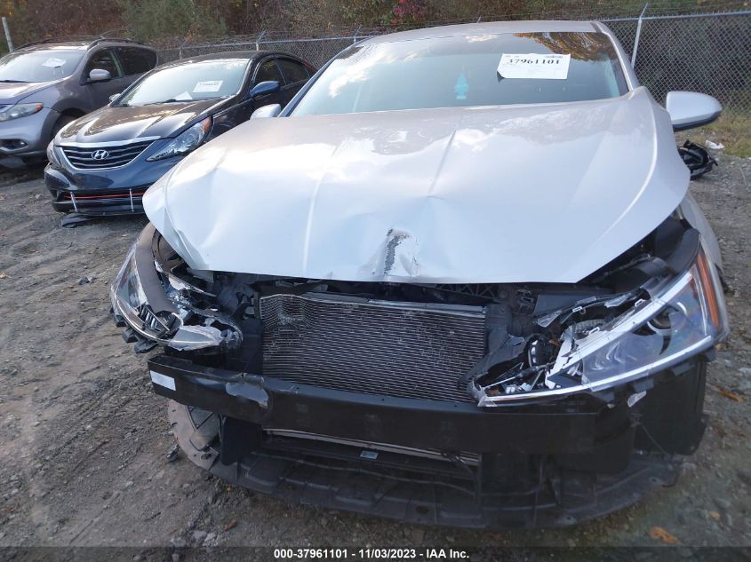 2019 HYUNDAI ELANTRA SE - 5NPD74LF3KH480772