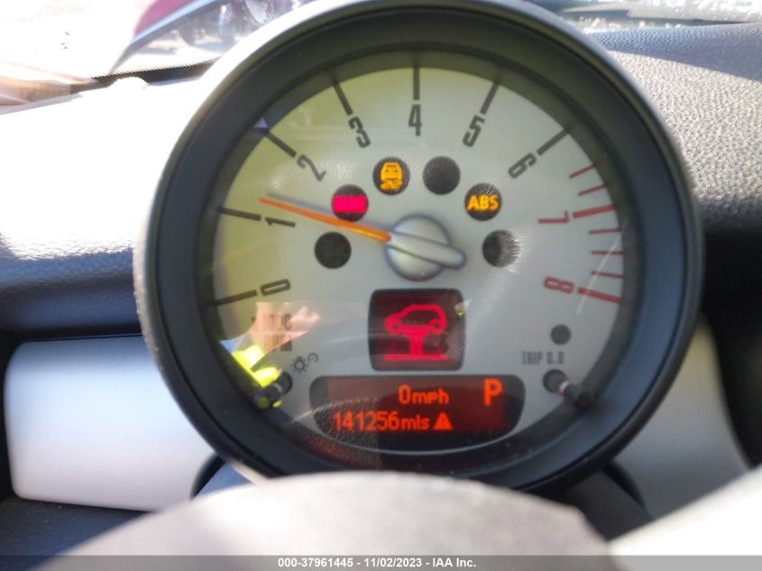2013 MINI HARDTOP COOPER WMWSU3C57DT679109