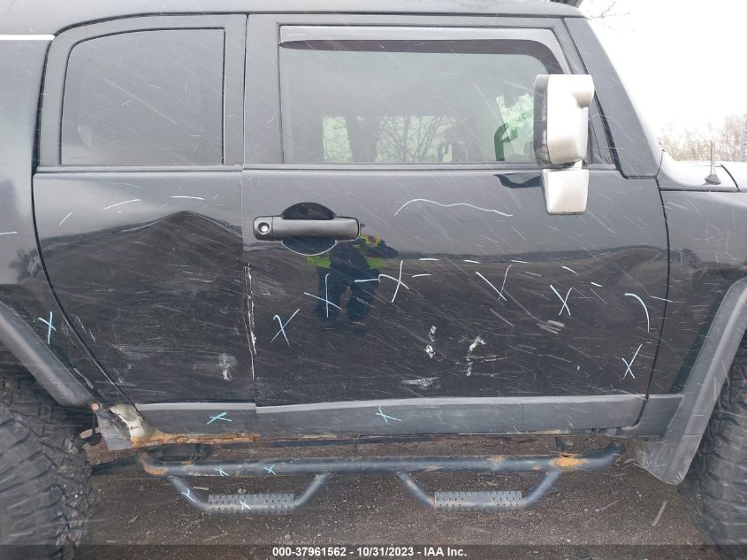 2014 TOYOTA FJ CRUISER JTEBU4BF2EK181003